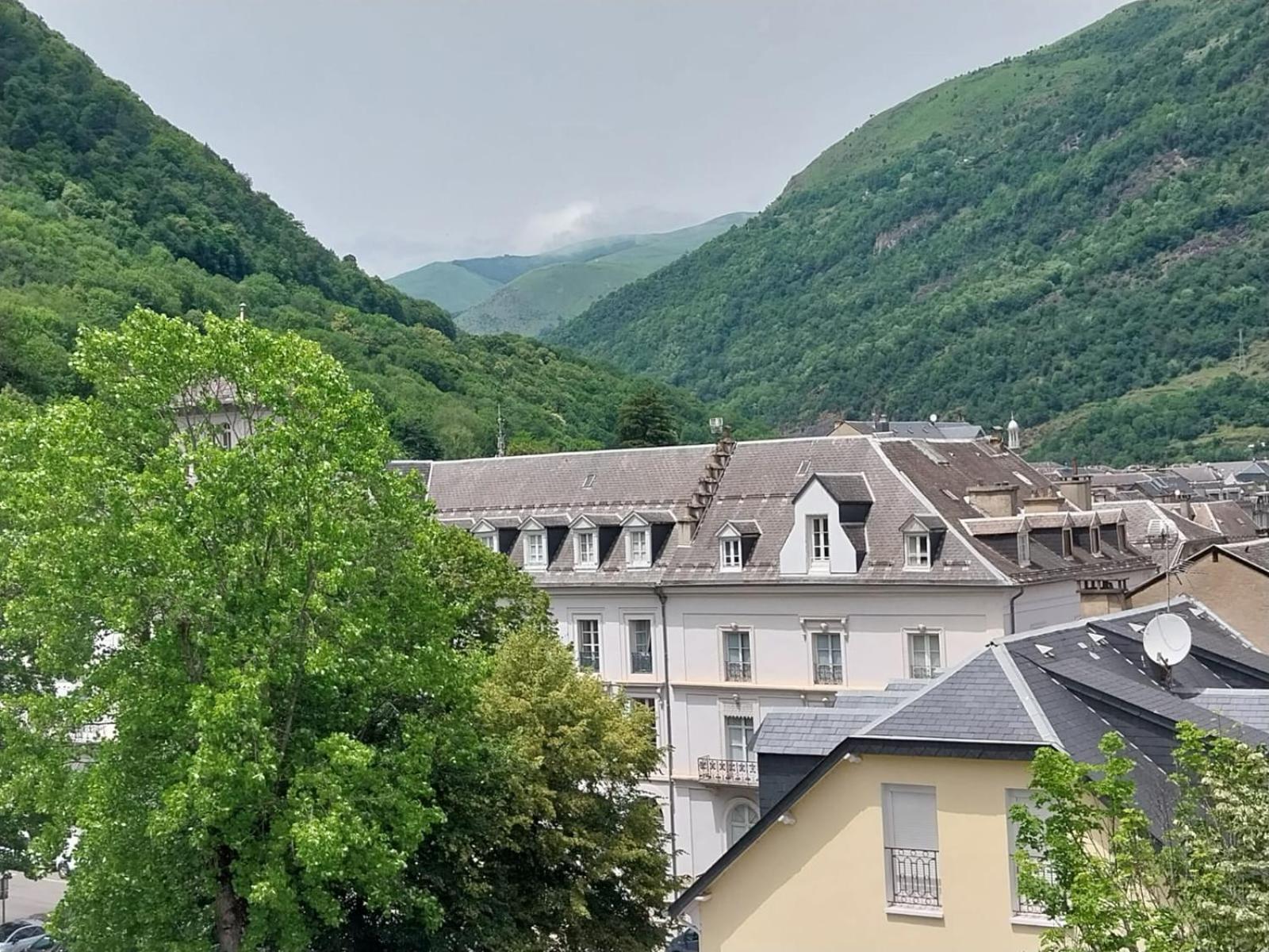 Royal Luchon Aparthotel Bagneres-de-Luchon Luaran gambar